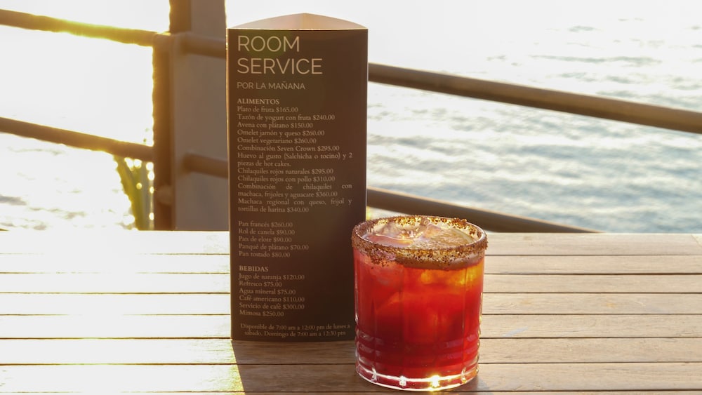 Seven Crown La Paz Malecon