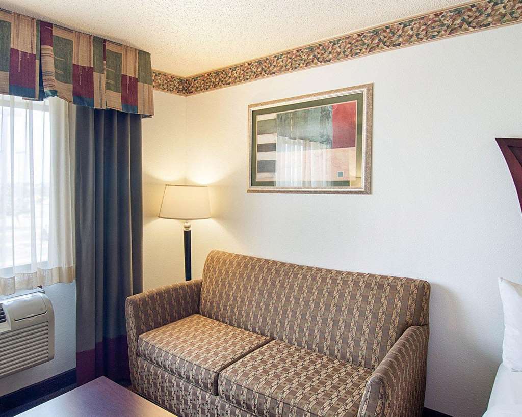 Quality Inn Midland South - photo 10