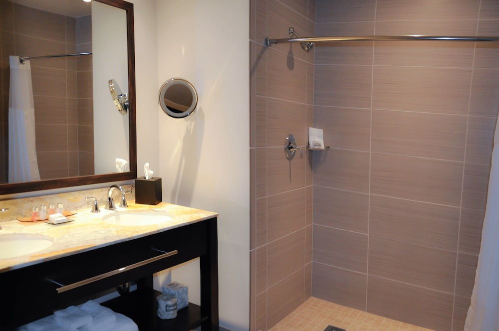 Legends Casino Hotel - photo 15