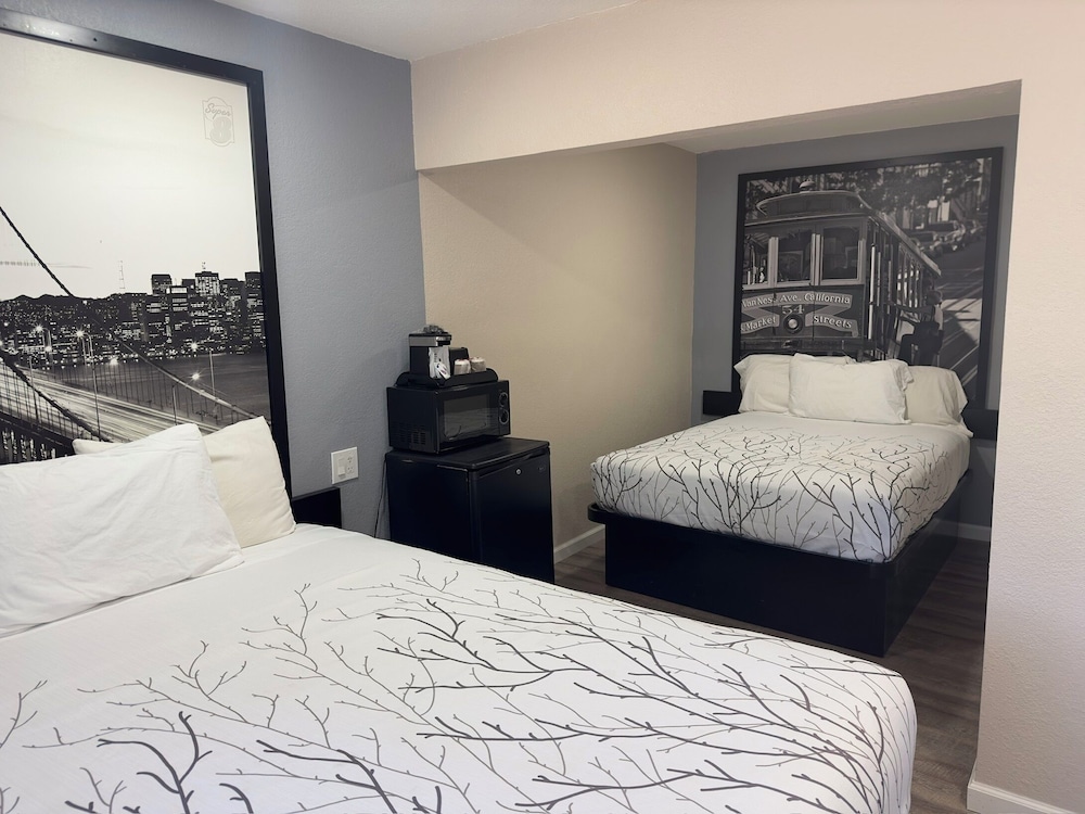 Western Village Inn in Willits, United States