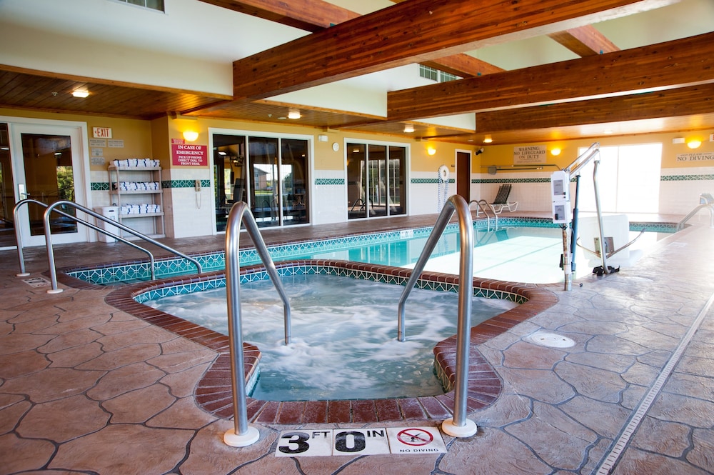 Country Inn & Suites by Radisson Milwaukee Airport WI - photo 23