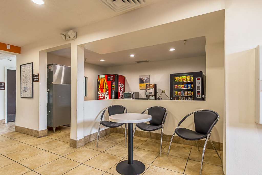 Motel 6 Indianapolis Carmel - photo 28