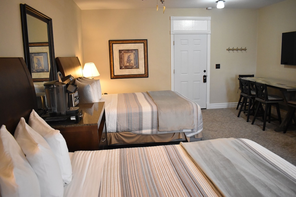 Silver Horseshoe Inn - photo 15