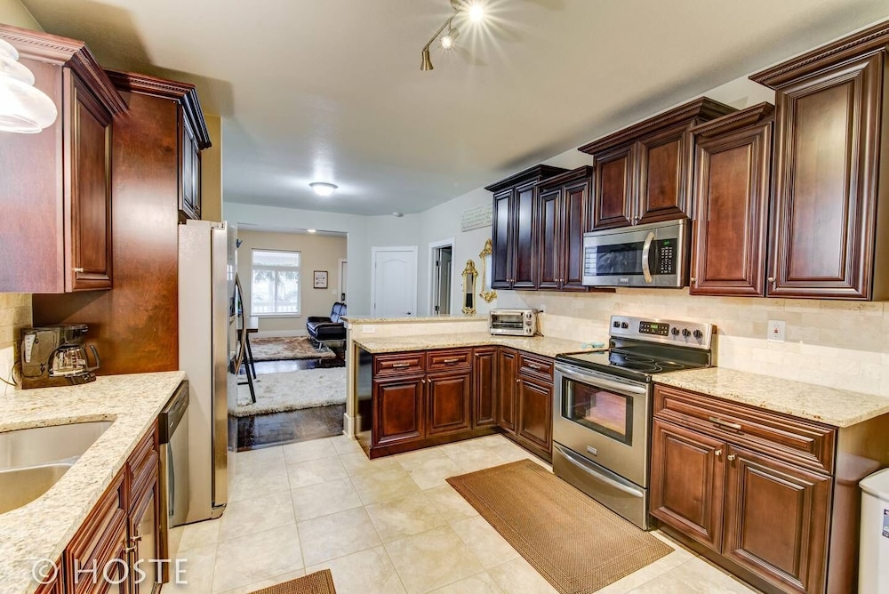 2BR Old Colorado City Retreat With Mtn View - photo 10