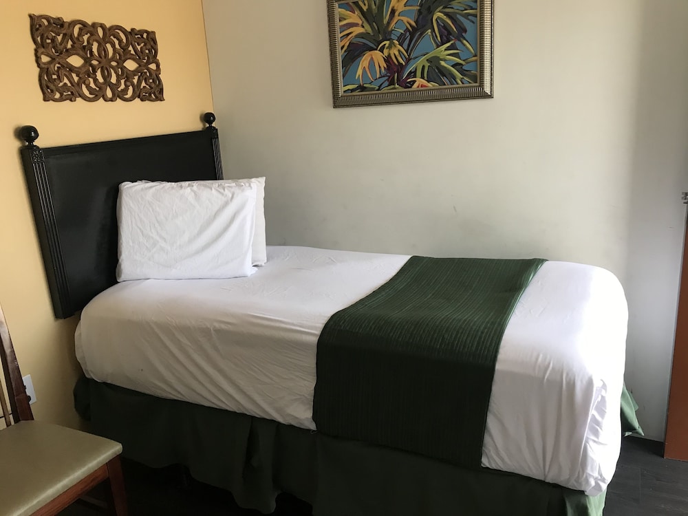 Hotel Bel Air Orlando near Florida Mall - photo 16