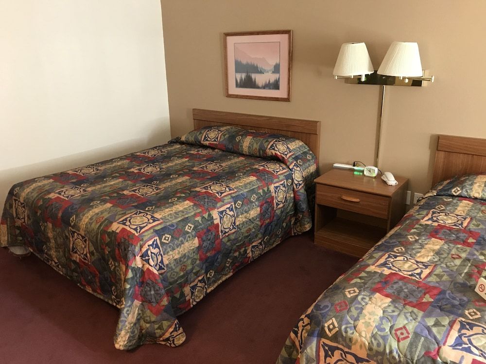 Badger Motel - carbon neutral hotel in Chippewa Falls