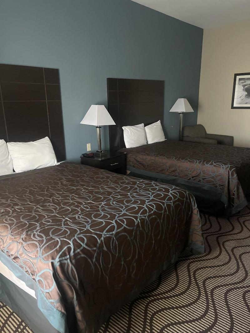 Days Inn Freer - photo 12