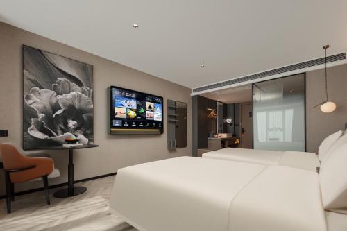 Atour S Hotel Hangzhou Xixi Gudun Road — 4-Star Luxury Hotel in Hangzhou, People's Republic of China