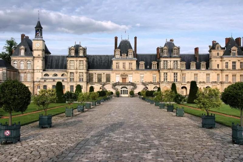 Hôtel & SPA Napoléon in Fontainebleau, France