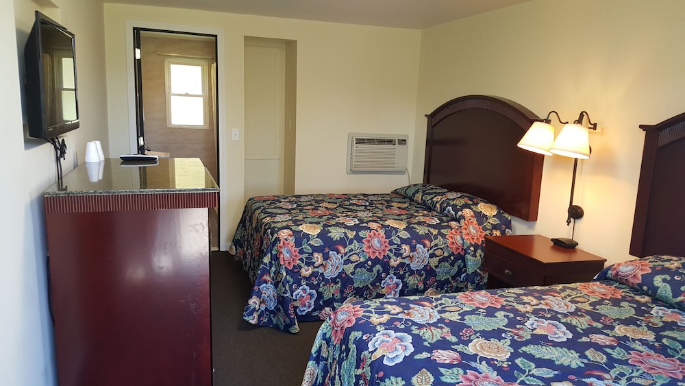Pleasant Hill Motel - photo 17