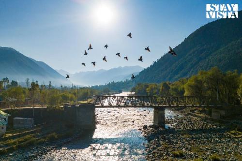 Qaraar Preng by VEO Part of StayVista in Srinagar, India