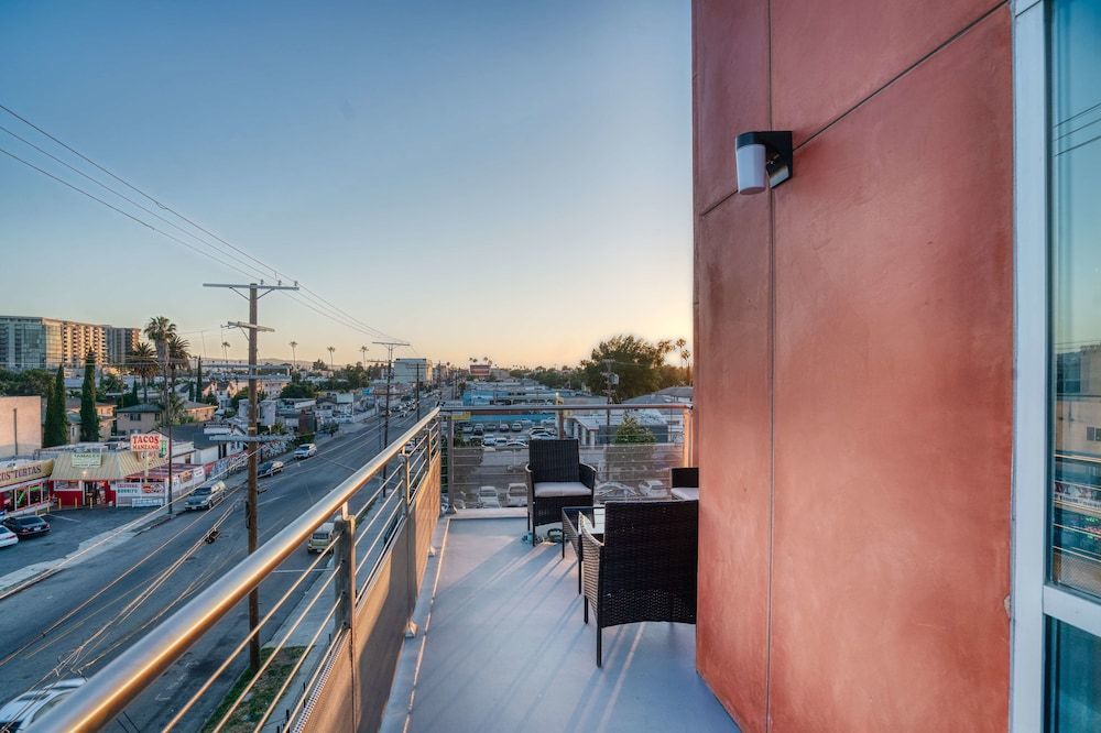 Best Western Premier NOHO Inn - photo 45