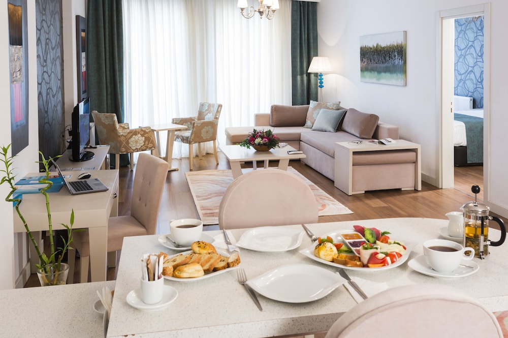 Turkuaz Suites — 4-Star Luxury Hotel in Istanbul, Turkey