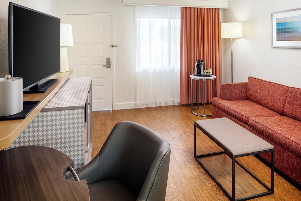 Holiday Inn & Suites Boca Raton North by IHG - photo 14