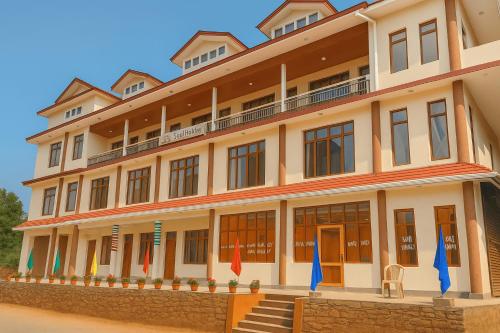 Hotel Kailash in Unknown City, India