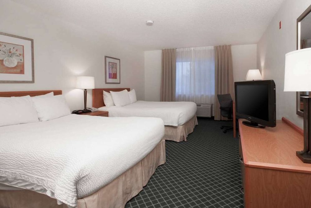 Baymont by Wyndham Coon Rapids - photo 20