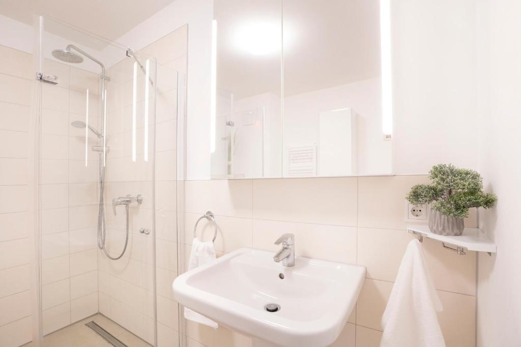 Memelstraße 7 Heimathafen Hachmann — 4-Star Luxury Hotel in Dahme, Germany