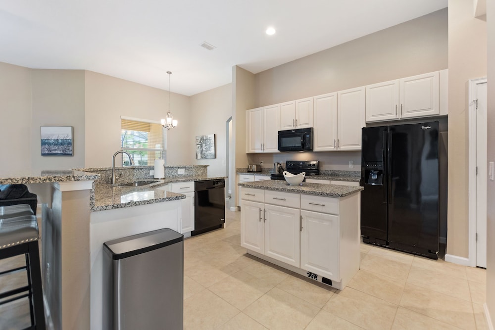Breathe Easy at Solterra Resort by Shine Villas condo - photo 31