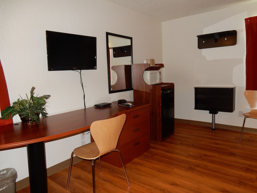 Quality Inn Ponca City - photo 9