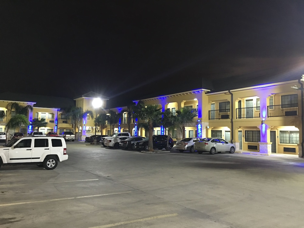 Weslaco Inn by Capital O Near Mercedes - photo 35