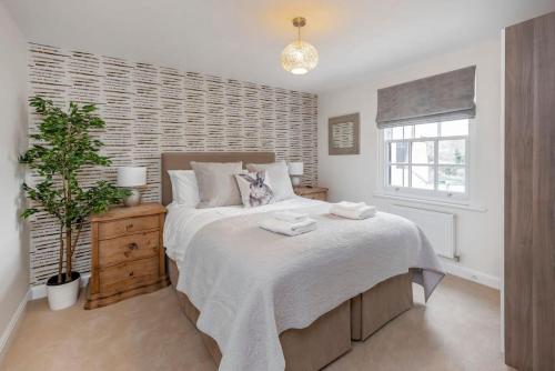 Fantastic 3 bed house with parking — 4-Star Luxury Hotel in Bath, United Kingdom