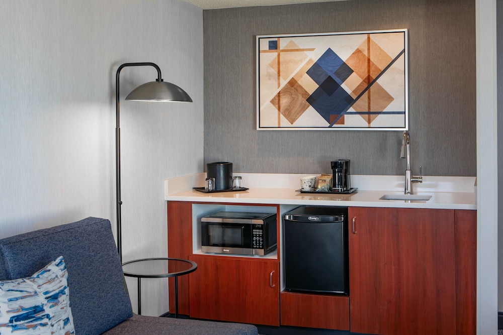 Courtyard by Marriott Boston Marlborough - photo 16