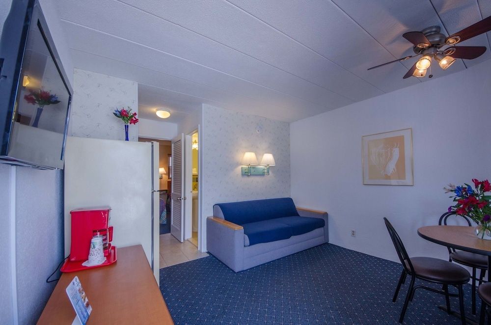 Compass Family Resort - photo 19