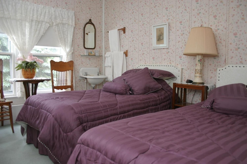 The Inn at Starlight Lake - photo 20