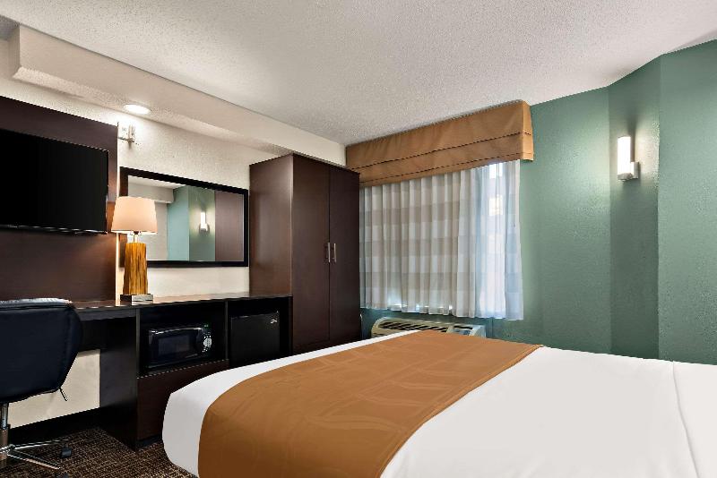 Quality Inn Memphis Northeast Near I 40 - photo 17