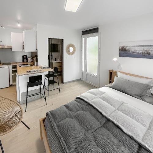 Studio Entre Bordeaux Et L'atlantique Jardin — hotel in Saint-Medard-En-Jalles