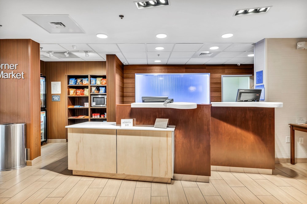 Fairfield Inn & Suites by Marriott Lumberton - photo 3