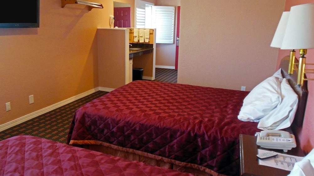 Sealamp Inn - photo 12
