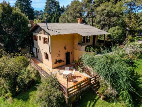 Jd Embaixador 3Q 5min Paque Capivari in Campos Do Jordao, Brasil