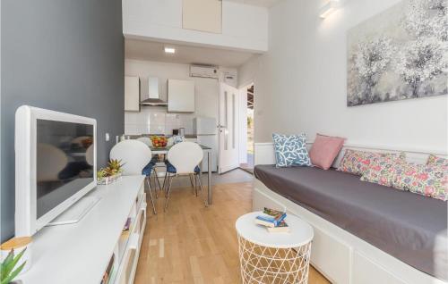 One Bedroom Apartment In Porec — 4-Star Luxury Hotel in Porec, Croatia