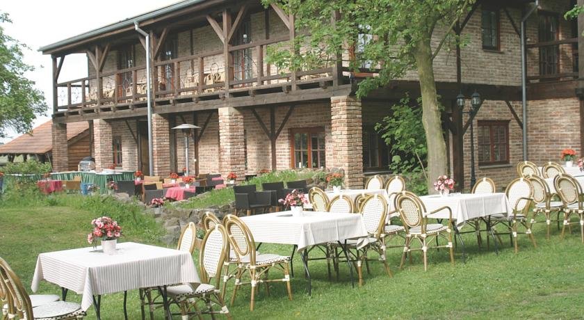 Areal Botanika - carbon neutral hotel in Unhost