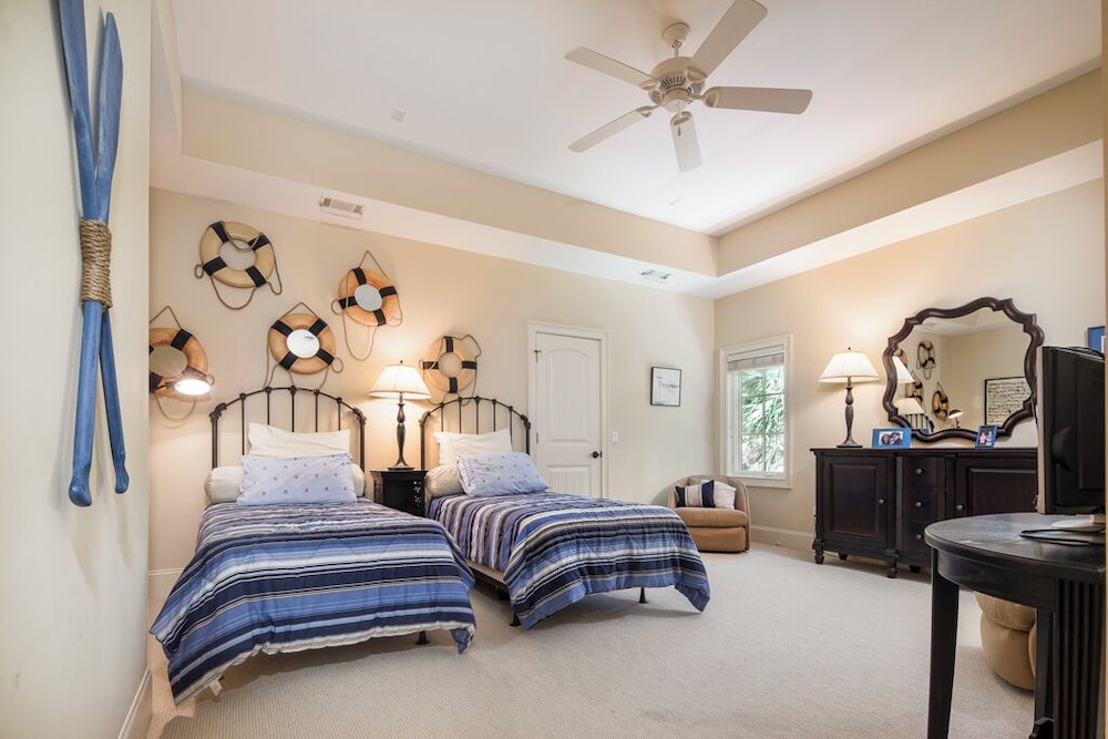 34 Baynard Cove Rd. at The Sea Pines Resort - photo 5