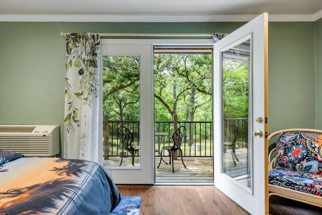 Woodlands Vacation Home in Little Elm Frisco TX — 4-Star Luxury Hotel in Little Elm, United States