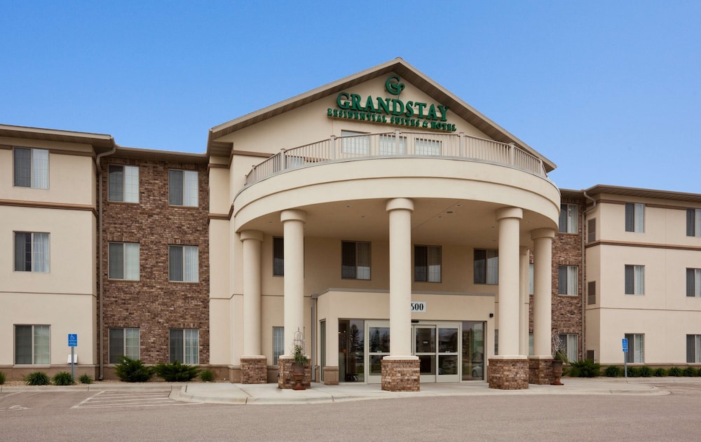 GrandStay Residential Suites Hotel — hotel in Faribault