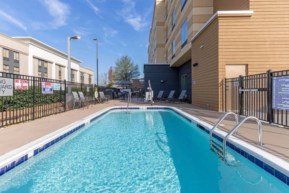 Fairfield Inn & Suites by Marriott Mebane - photo 13