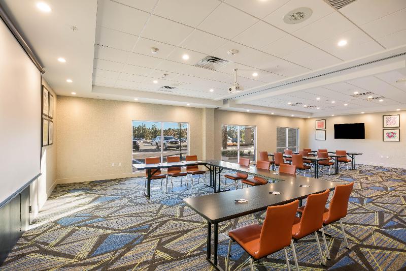 Holiday Inn Express Jacksonville Town Center - photo 79