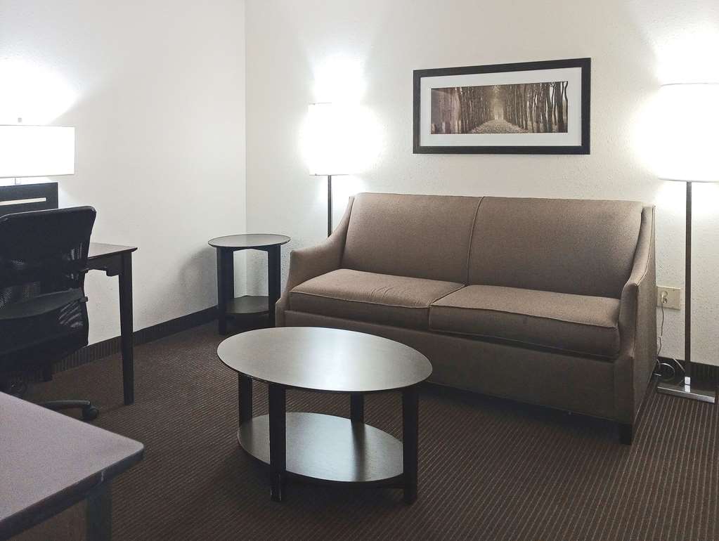 Quality Inn Atchison - photo 4