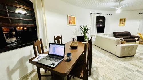 Casa de Alto Padrão Itamambuca — 4-Star Luxury Hotel in Ubatuba, Brasil