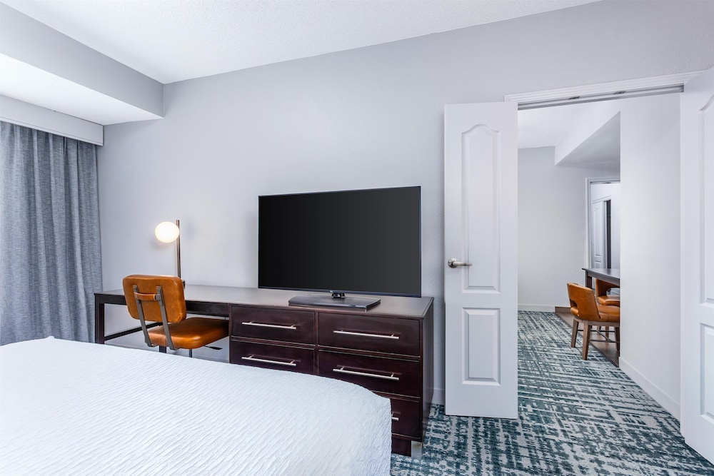 Homewood Suites by Hilton Lexington Fayette Mall - photo 17