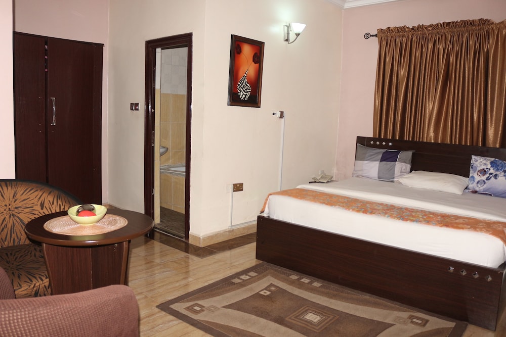 Albert Suites — Uyo — photo 2