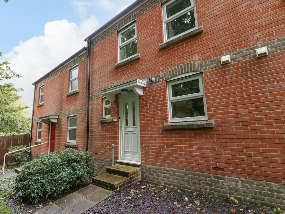 2 Bathsheba Terrace in Dorchester, United Kingdom