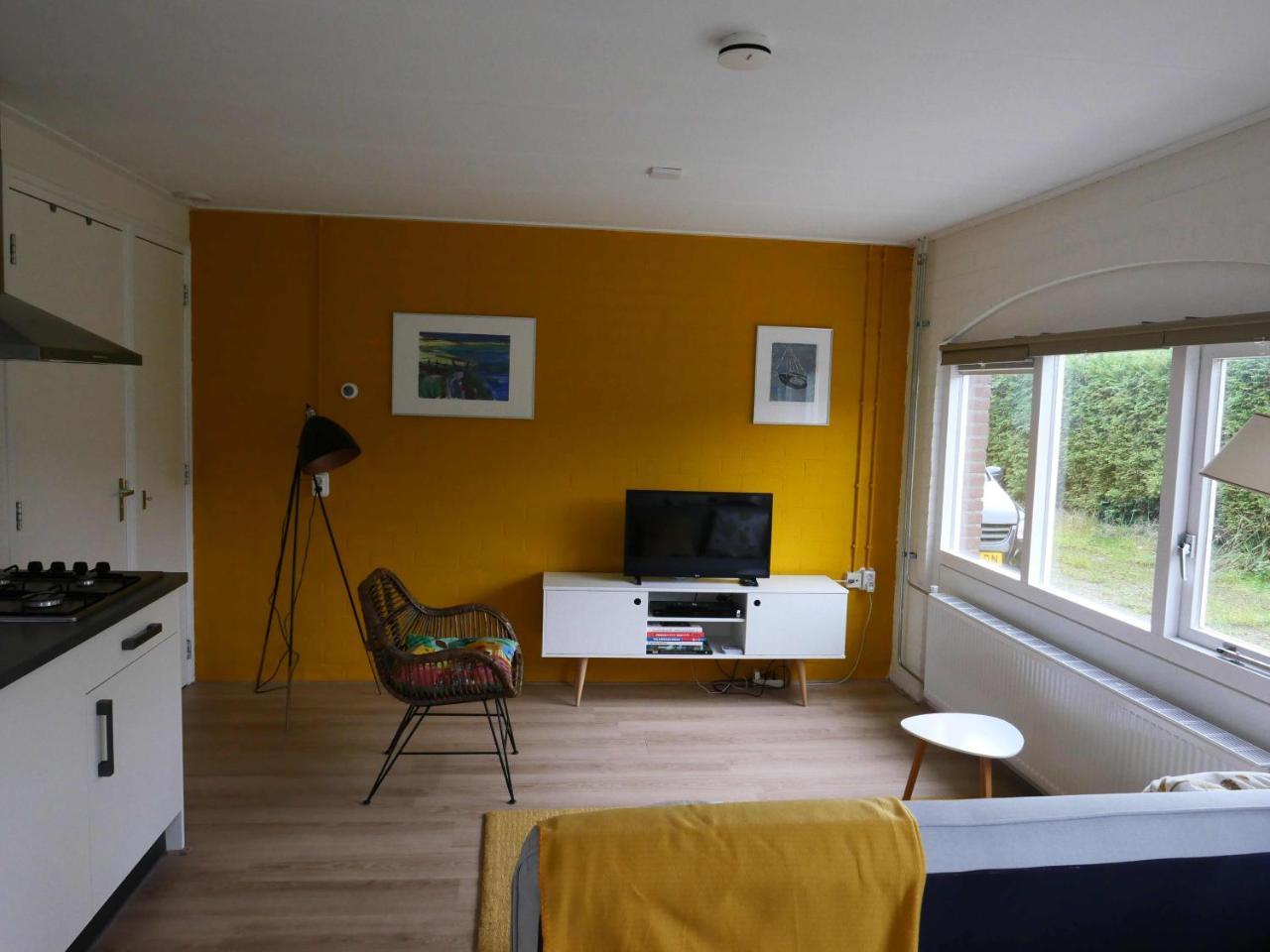 Wadnhûs - carbon neutral hotel in Kollum