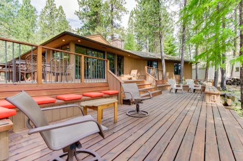 Black Butte Big Meadow's 11th Fairway — 4-Star Luxury Hotel in Sisters, United States