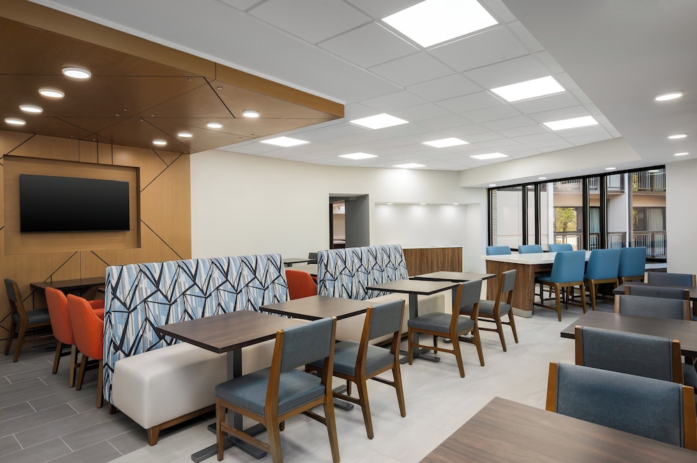 Holiday Inn Express Hilton Head Island by IHG - photo 65