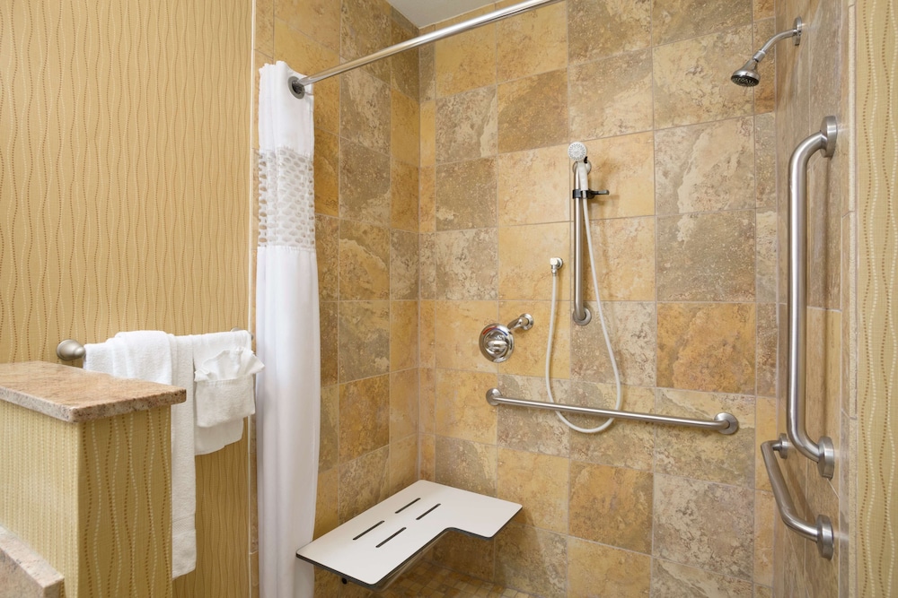 Hampton Inn Fort Worth Southwest Cityview - photo 22