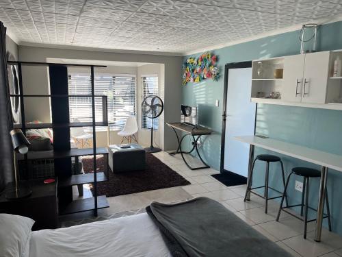 28 on Symonds Luxstudio 4 — 4-Star Luxury Hotel in George, South Africa